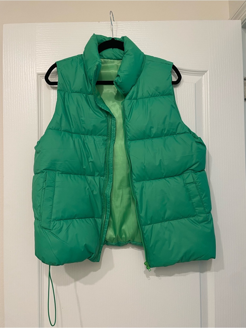 Green Lightweight Quilted Vest - Sleeveless Zip Layer